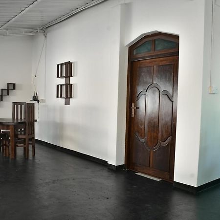 Coconut Villa Аругам Бей Екстериор снимка