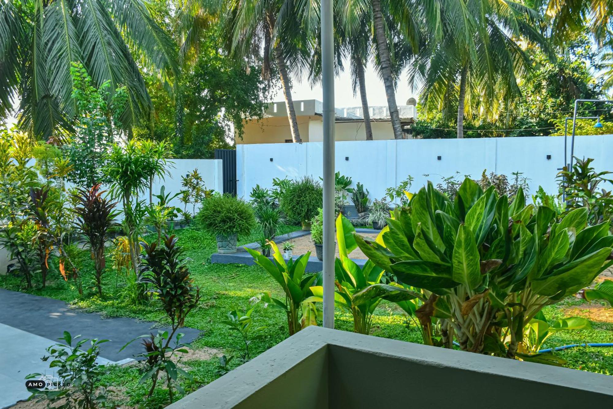 Coconut Villa Аругам Бей Екстериор снимка