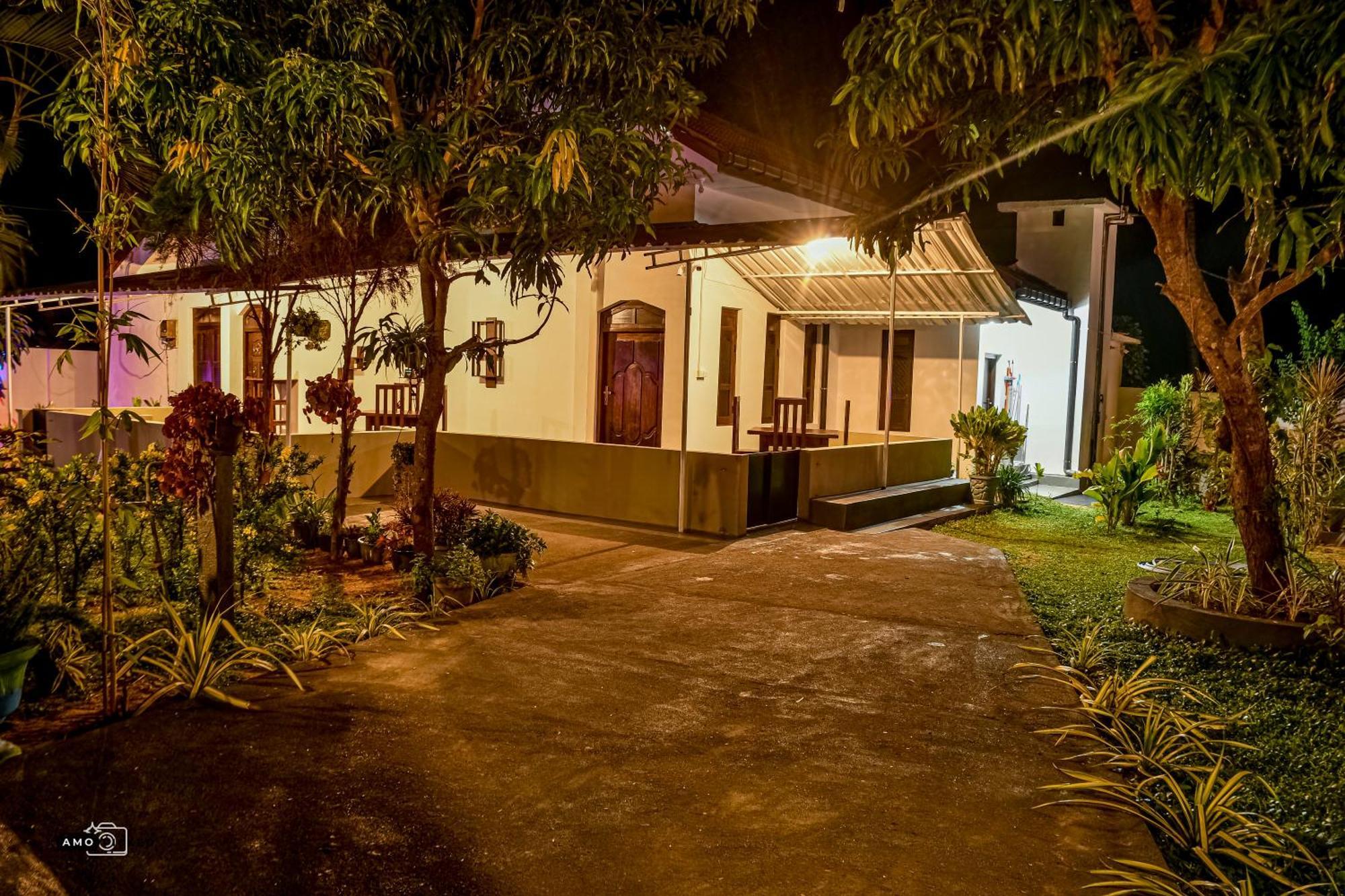 Coconut Villa Аругам Бей Екстериор снимка